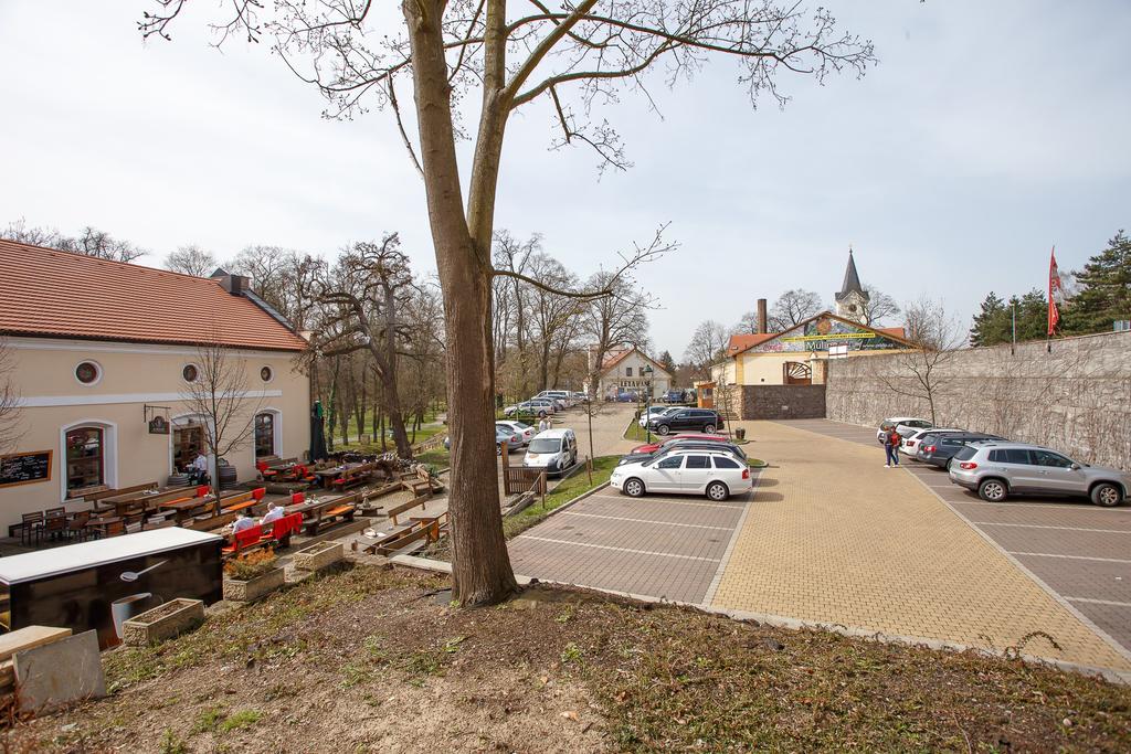 Pension U Hastrmana Praga Exterior foto